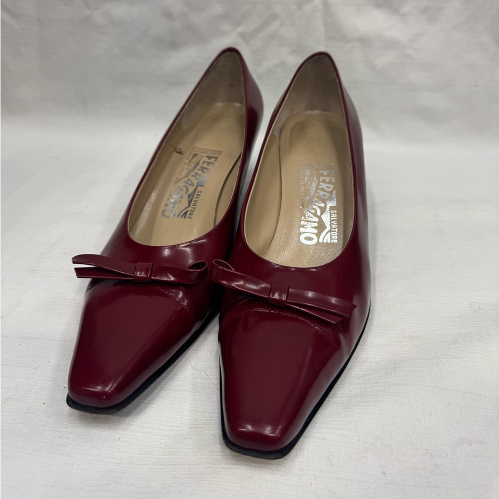 Ferragamo dark cherry red leather kitten heels with bow size 7.5B
